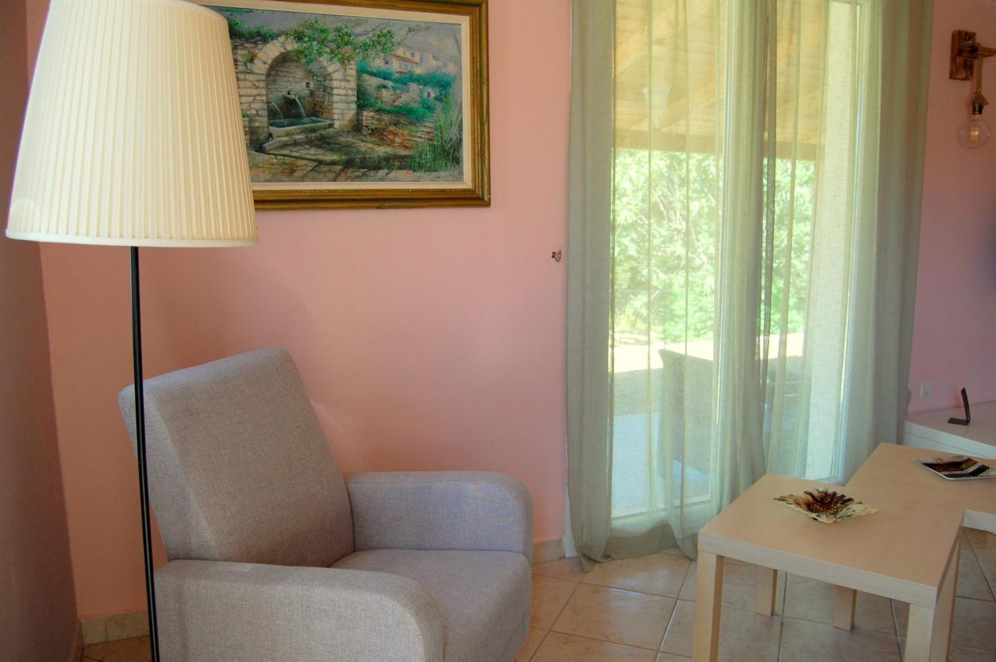 Blue Lagoon Villa Poros  Exterior photo
